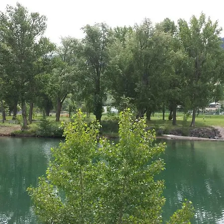 Au Fil De L'eau Du Tarn مييو