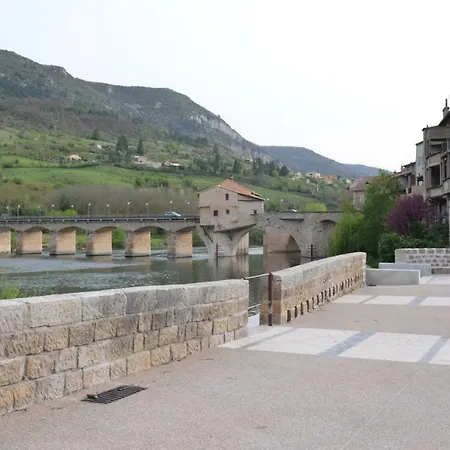 Au Fil De L'eau Du Tarn شقة
