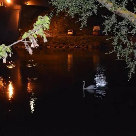 Au Fil De L'eau Du Tarn شقة
